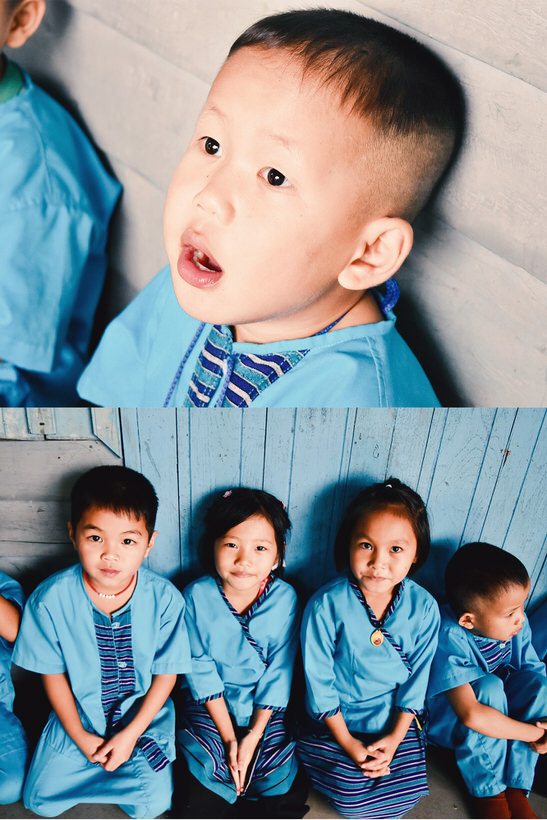 นักเรียนนั่งกันหน้าห้อง